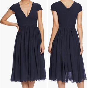 NWT Dress the Population Corey Romantic Cap Sleeve Midi Dress size M